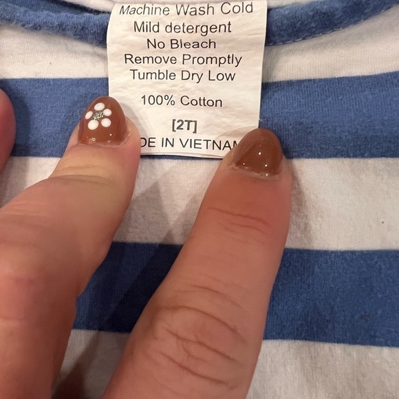 Millie Jay Crab Top 2t - Picture 3 of 3